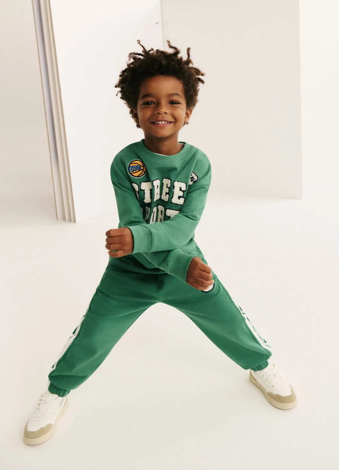 Calliope pantalon sport bandes patch garçon