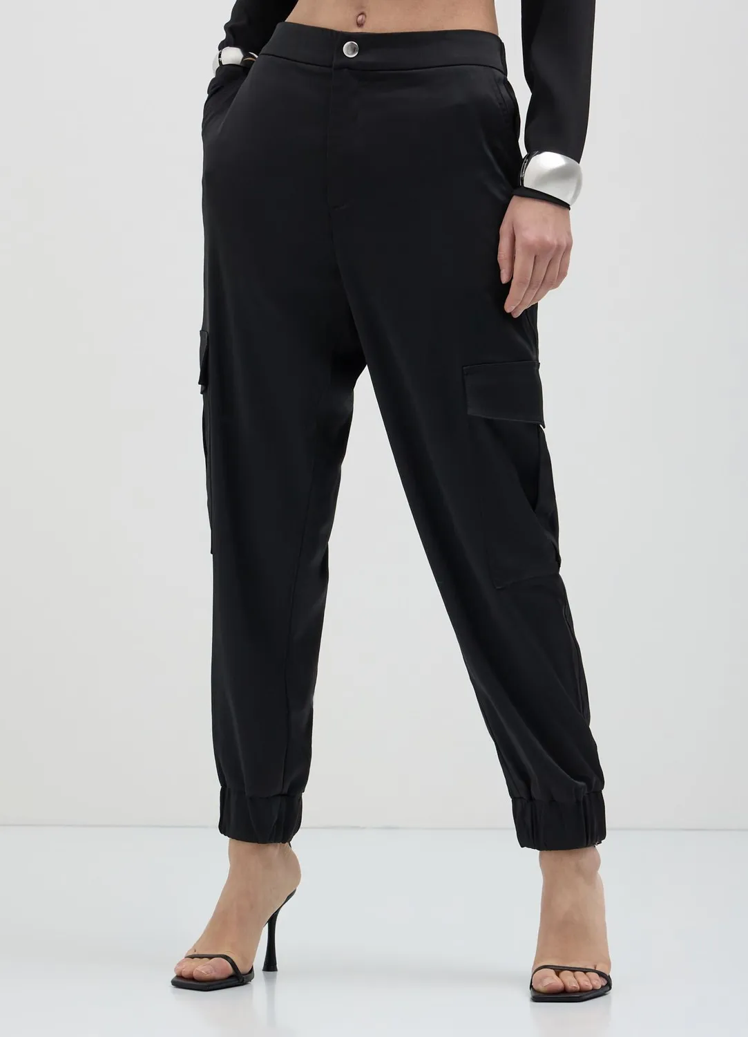 Calliope pantalon cargo satiné femme S regular