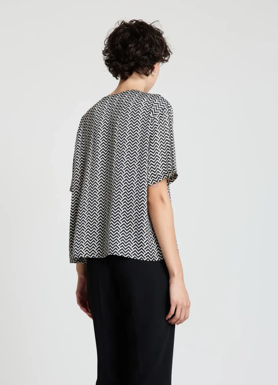 Calliope T-shirt chevrons femme effet satiné