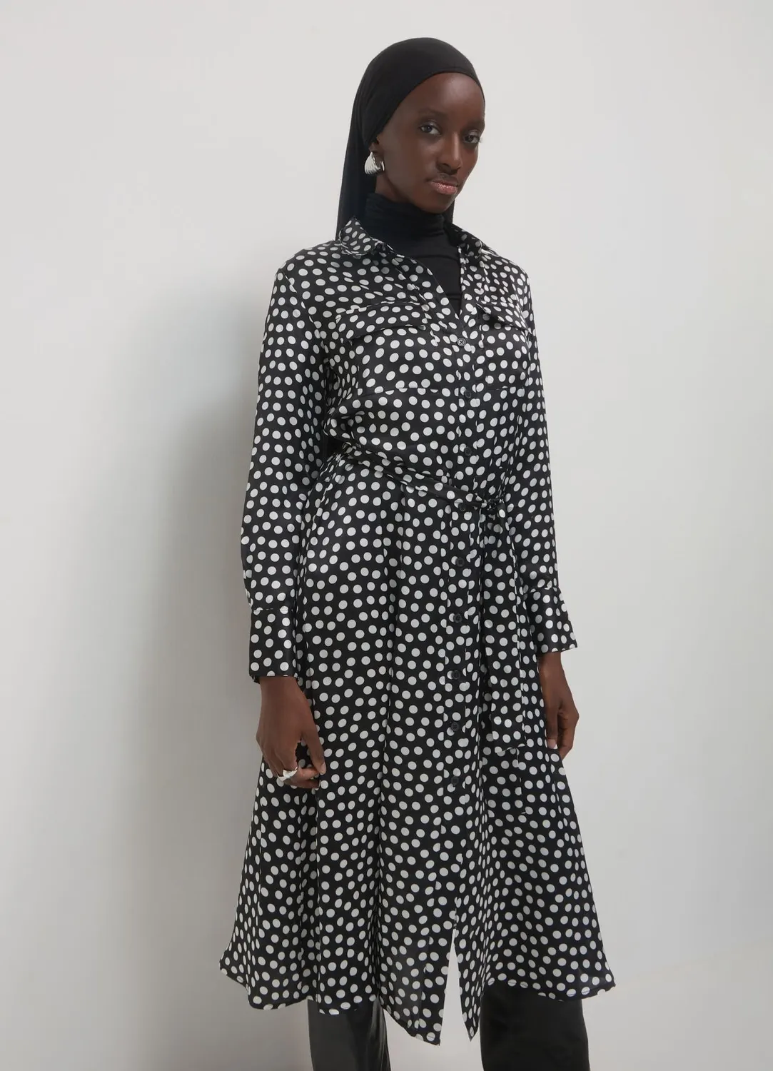 Calliope pois chemisier robe longue satinée