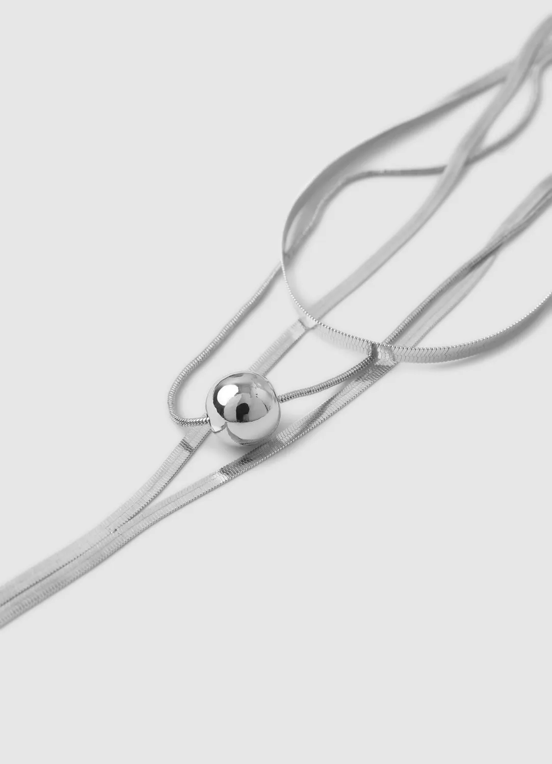 Calliope collier long trois fils sphère TU cascade