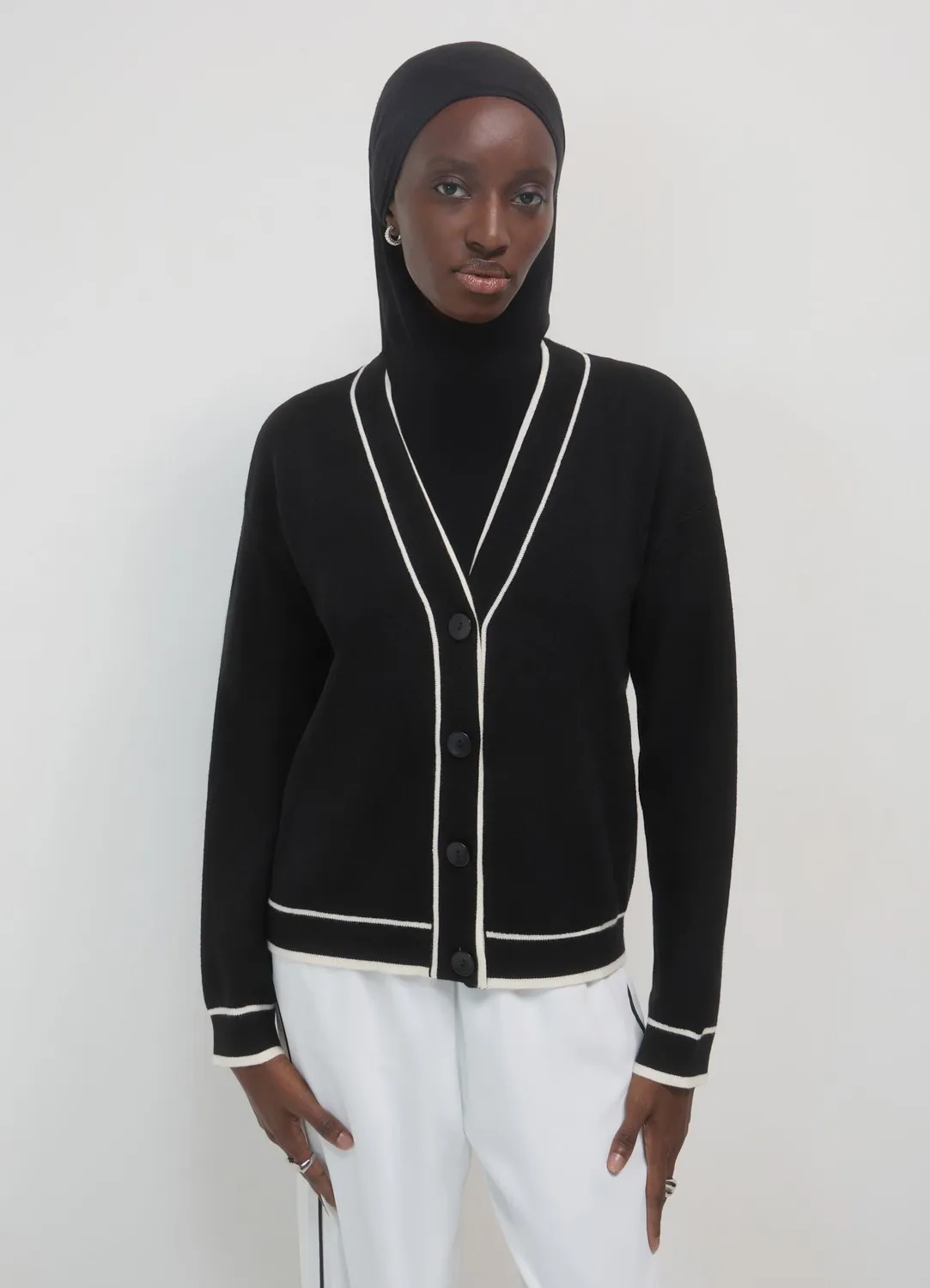 Calliope cardigan femme col V profils contraste boutonné