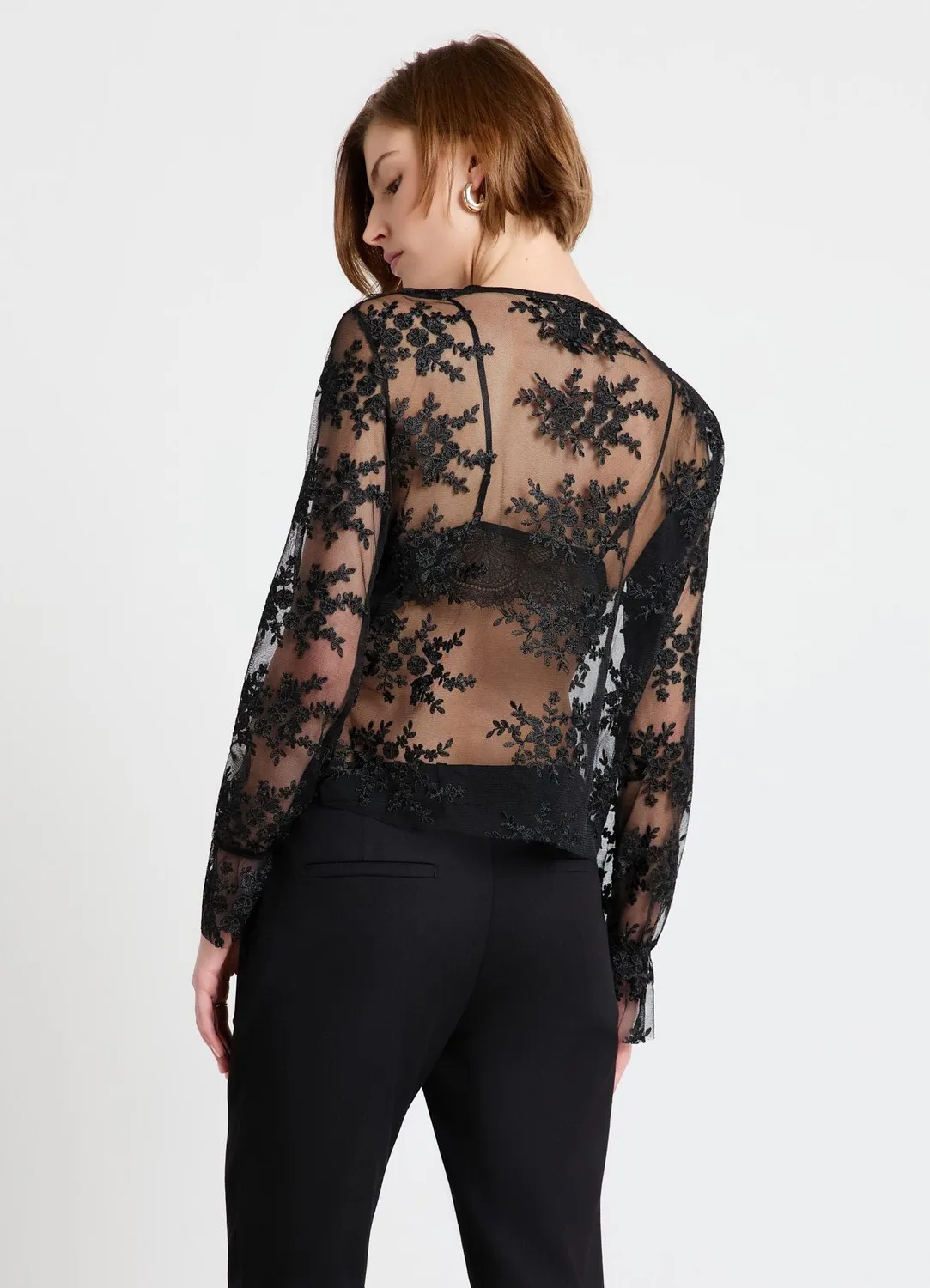 Calliope Blouse femme dentelle transparente volants
