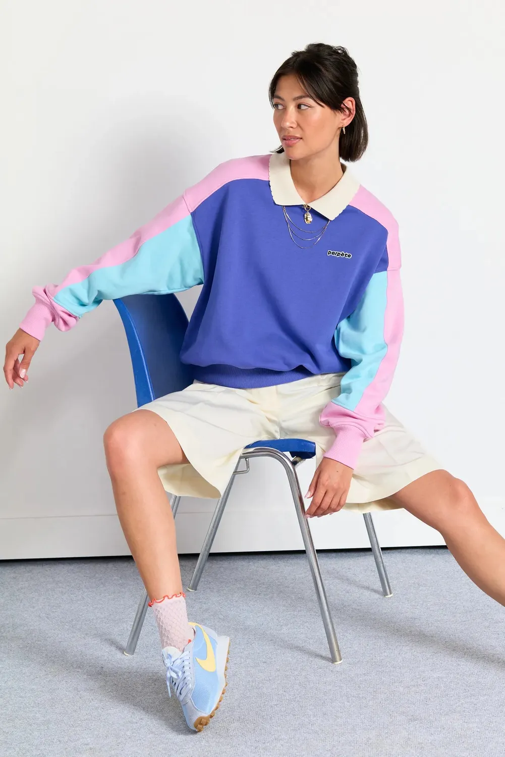 Perpète Mel sweat mauve col croquet
