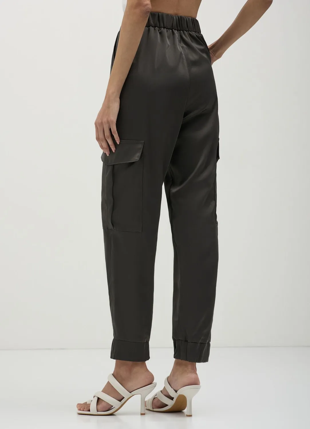 Calliope pantalon cargo satiné femme S regular