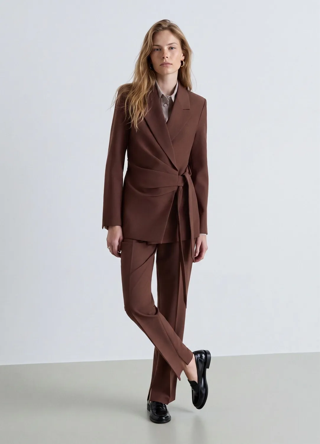 Calliope pantalon droit pli pantalon femme coupe droite
