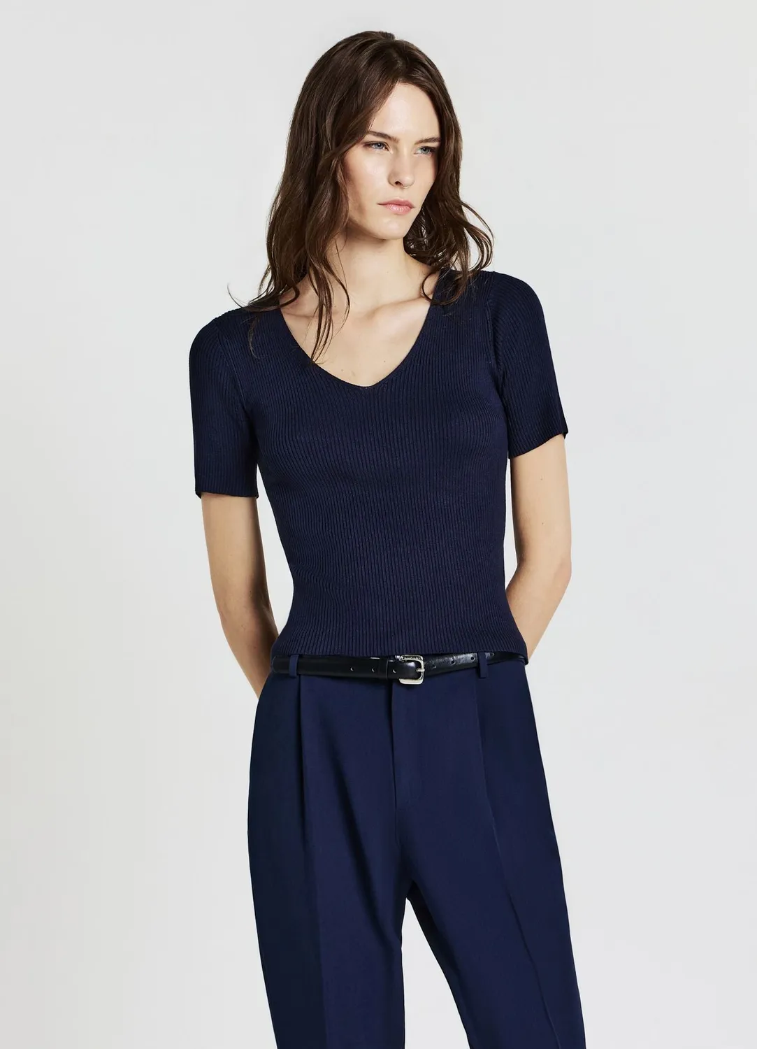 Calliope t-shirt col V femme côtelé manches courtes