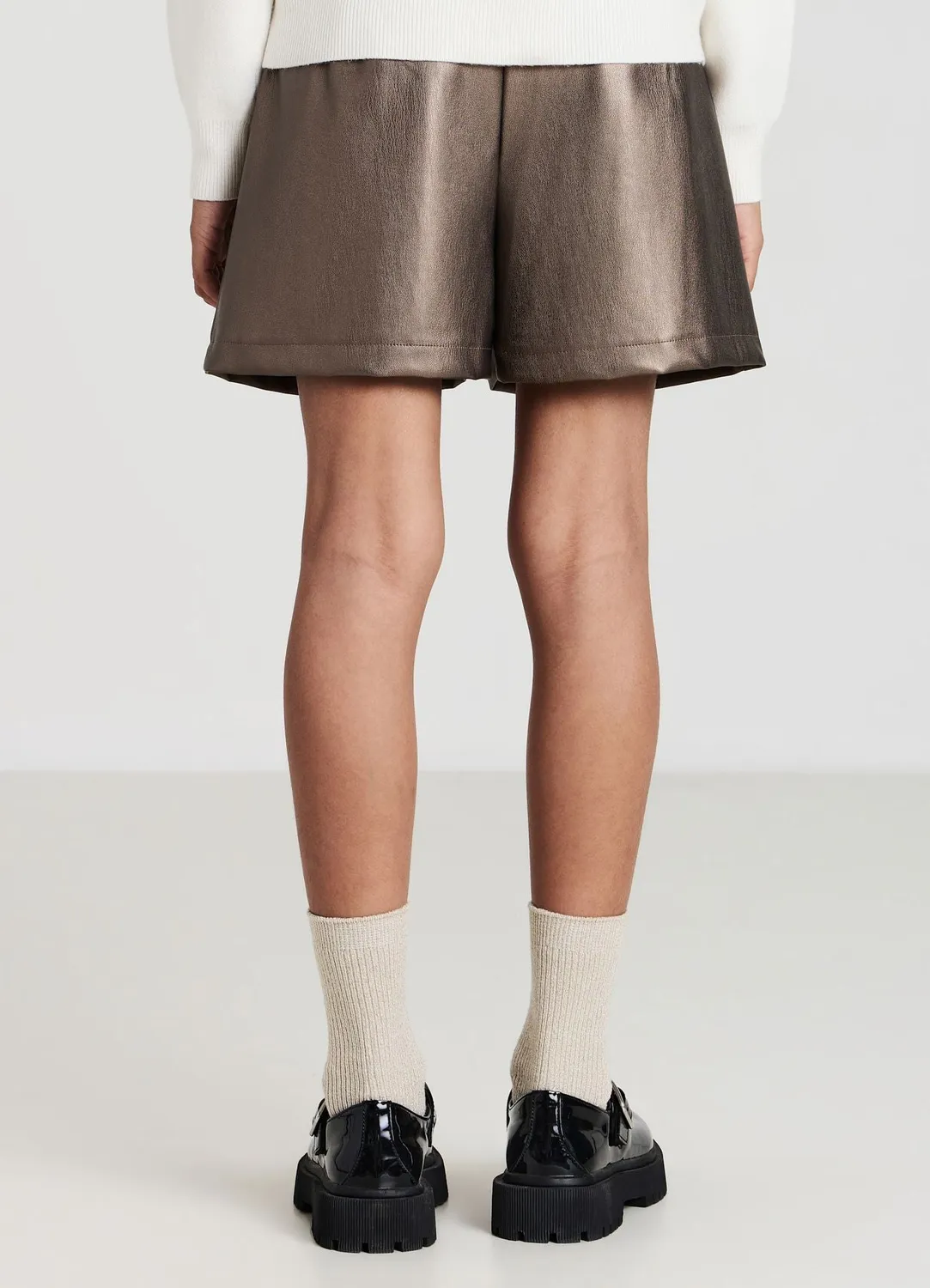 Calliope short simil cuir fille bouton noir