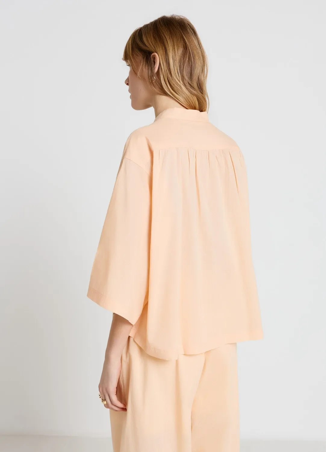 Calliope Chemise femme col mao lacets oversize