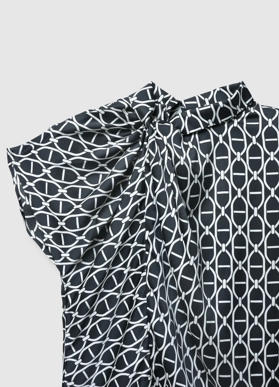 Calliope chemise sans manches col coréen nœud