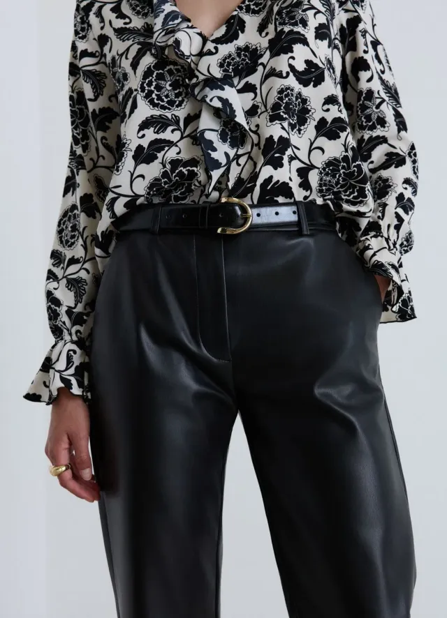 Calliope ceinture fine boucle dorée unie