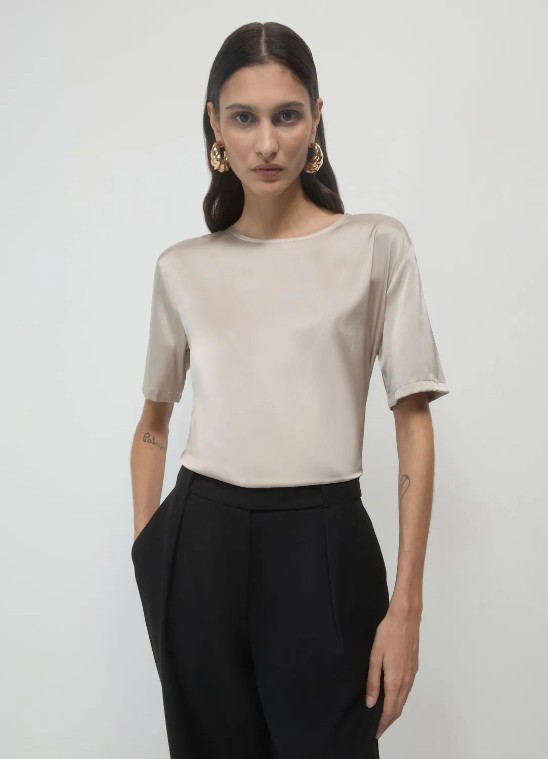 Calliope blouse femme satinée manches courtes