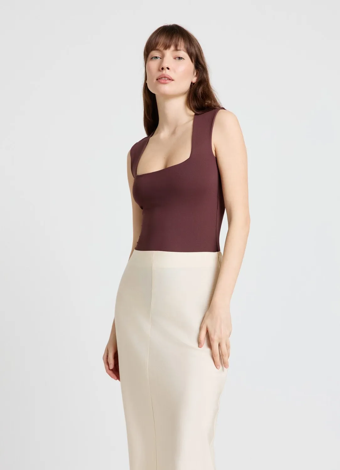 Calliope carré body femme sans manches pression