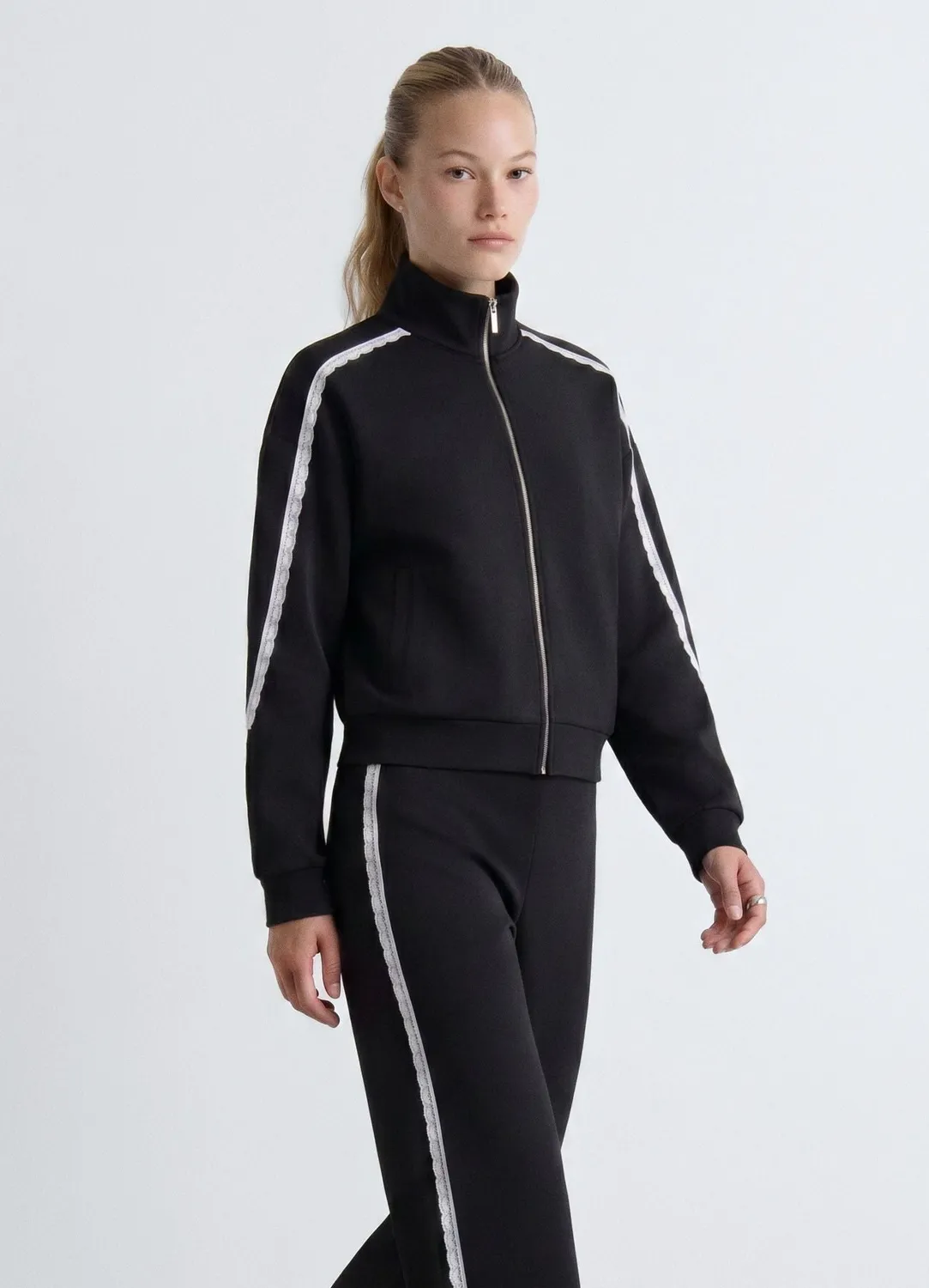 Calliope sweat zip macramé femme