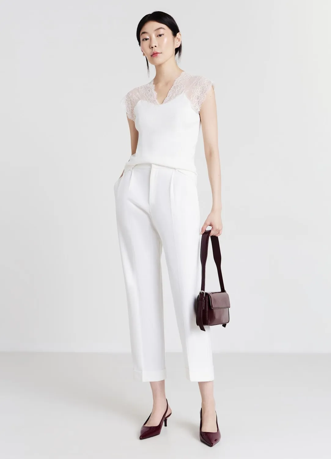 Calliope top col V dentelle femme dos ajusté