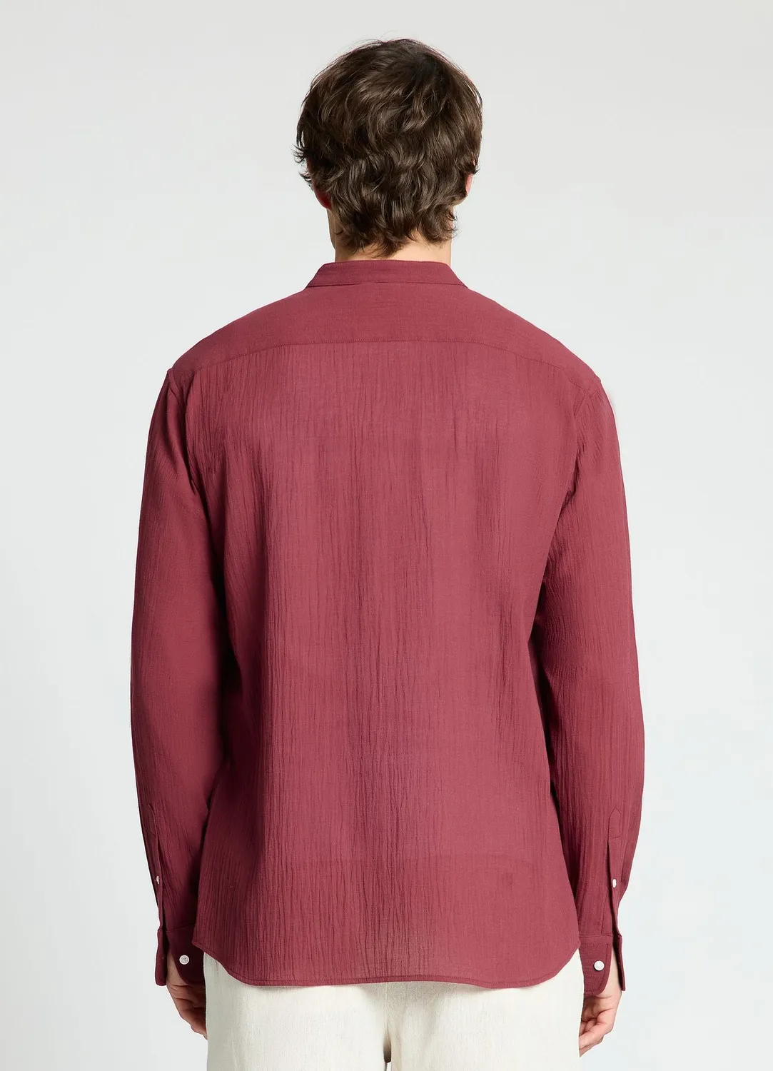 Calliope chemise homme col coréen froissée