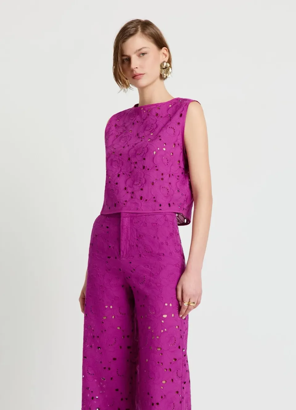 Calliope Sangallo top broderie florale sans manches