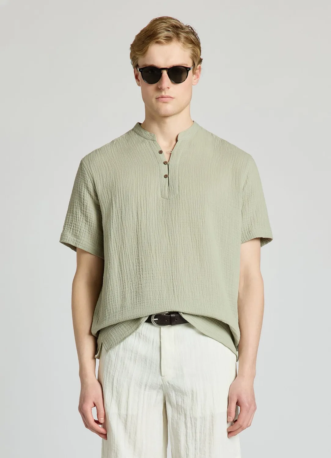 Calliope chemise homme col coréen manches courtes
