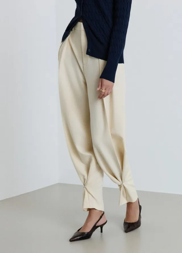 Calliope pantalon à pinces femme jambe droite