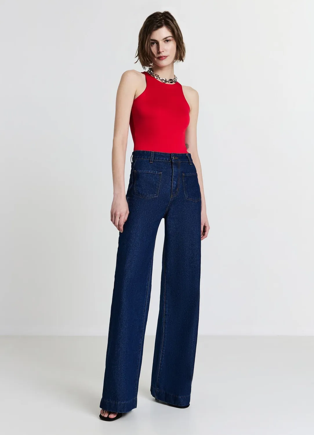 Calliope body femme uni à boutons coupe droite