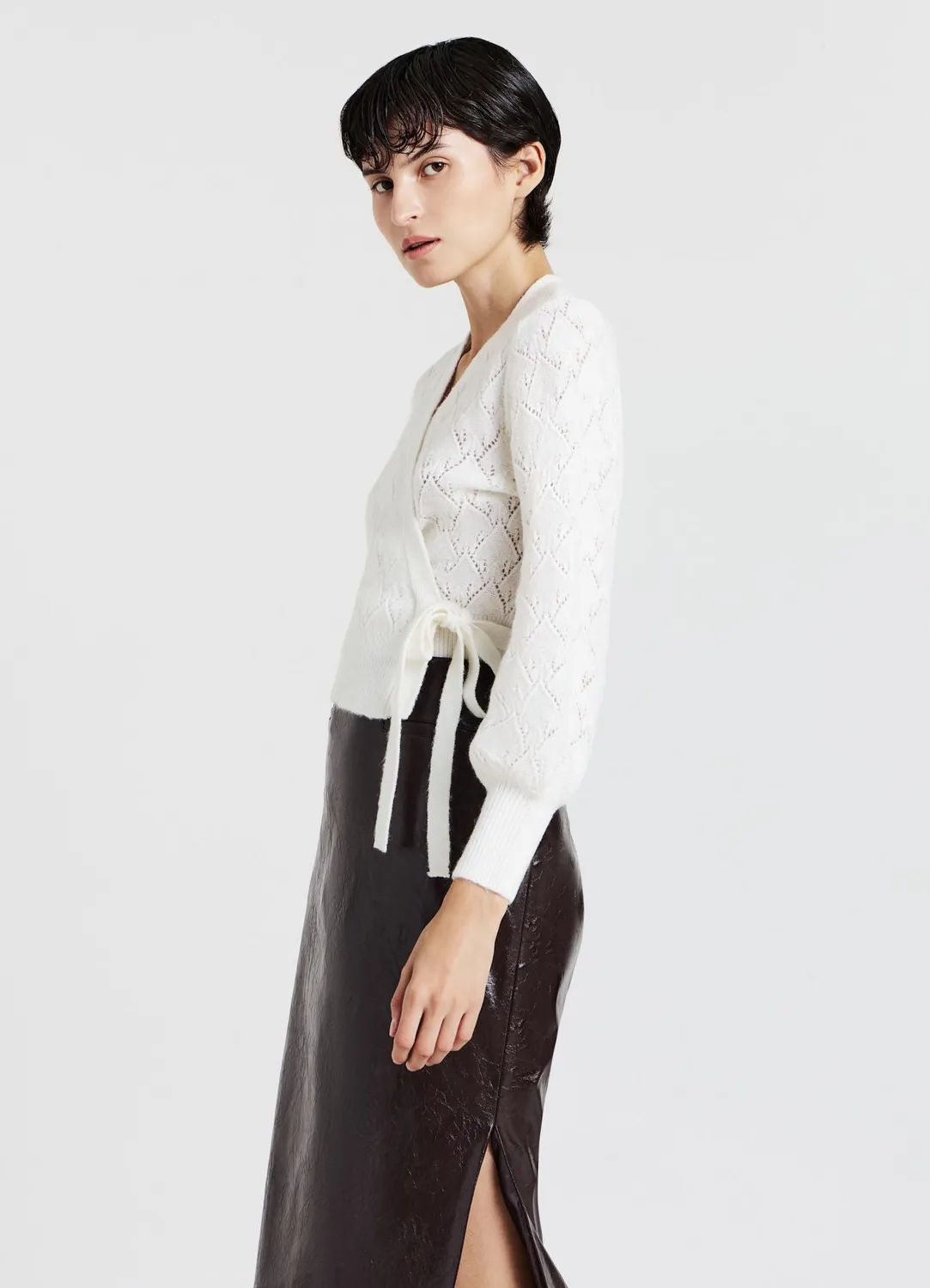 Calliope pull col V ajouré nœud femme manches longues