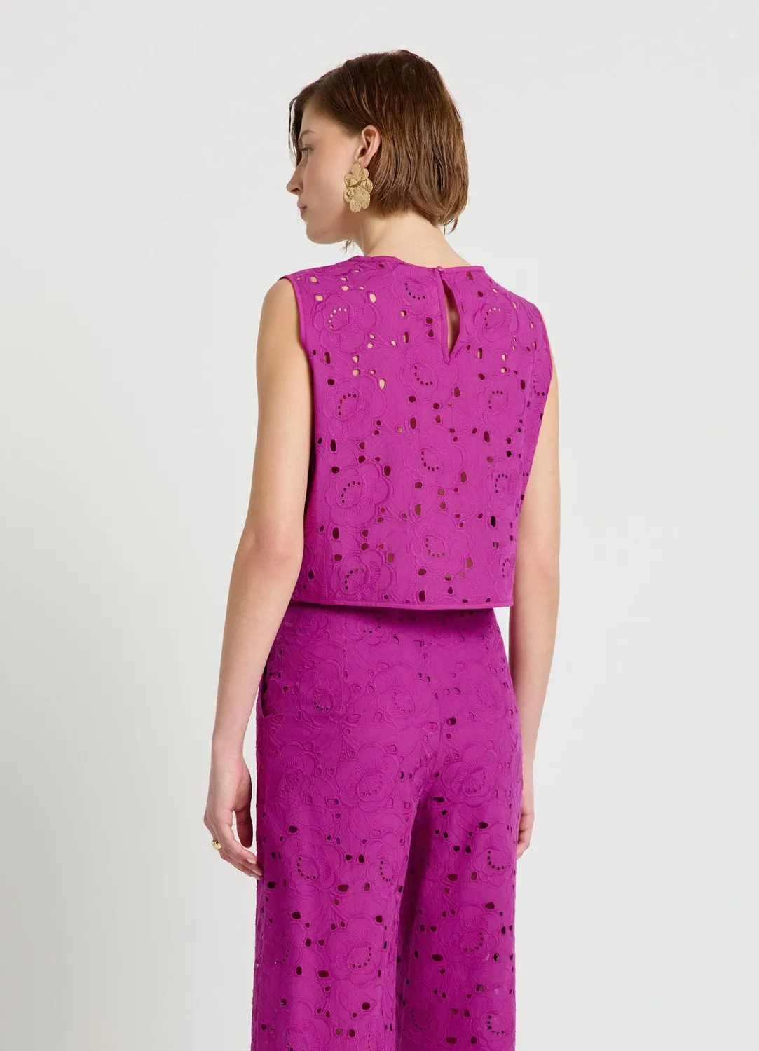 Calliope Sangallo top broderie florale sans manches