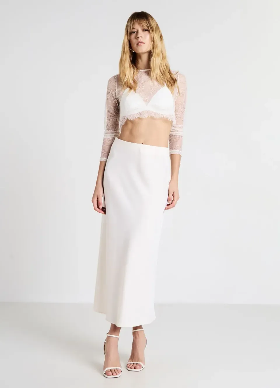 Calliope top crop dentelle femme manches longues floral
