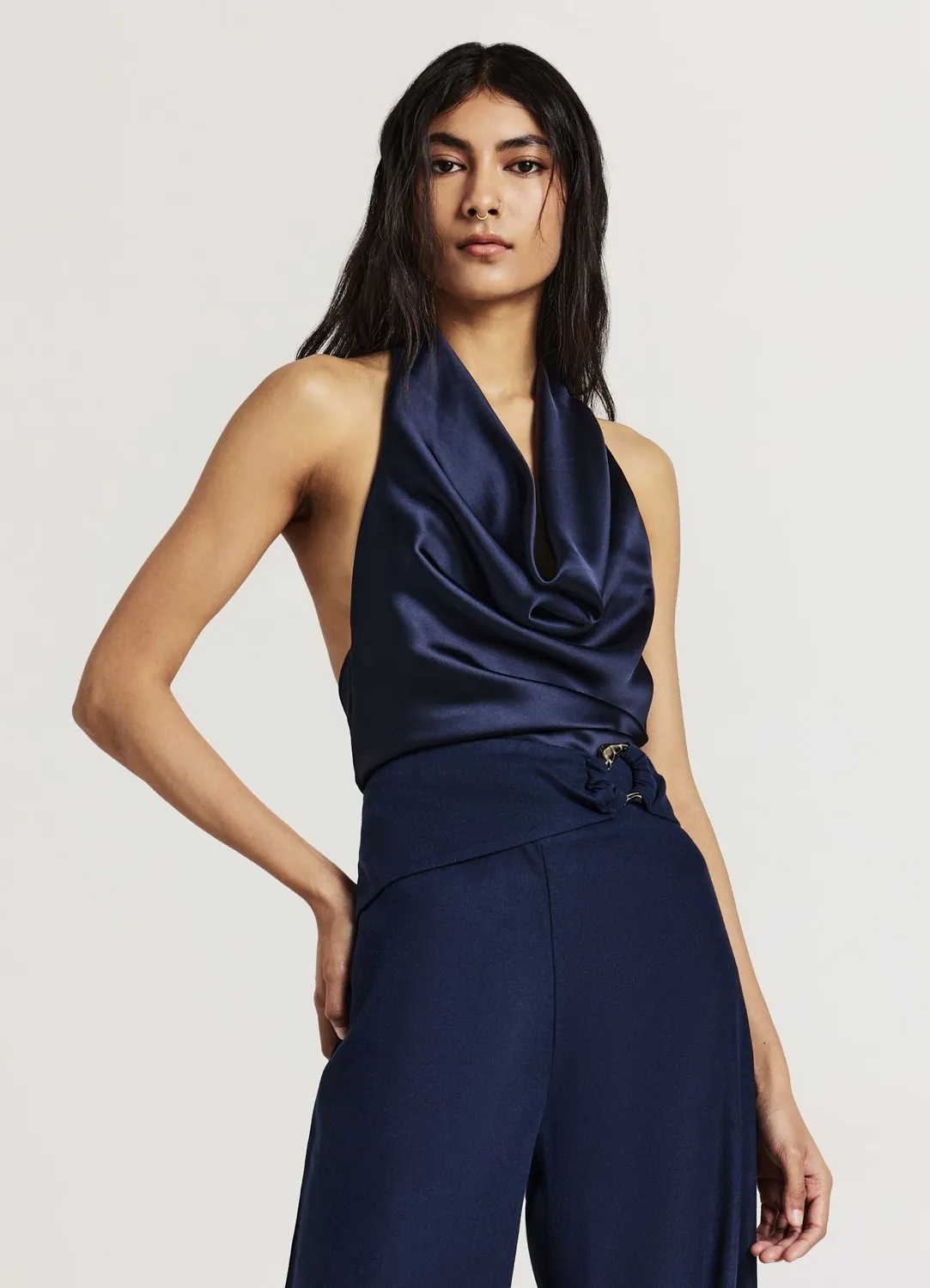 Calliope top sciallato simil satin femme satiné