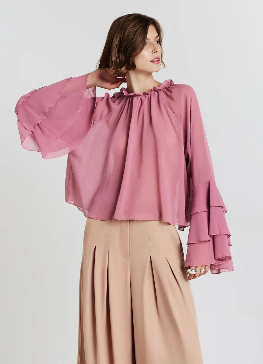 Calliope blouse femme unie manches à volants