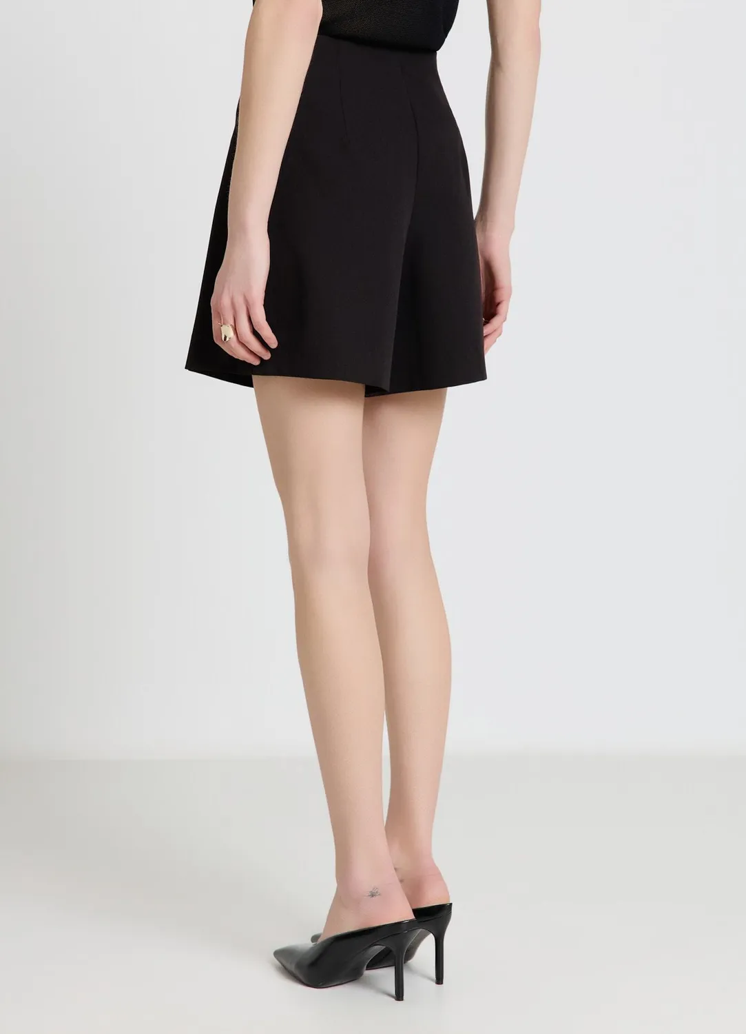 Calliope short tailleur femme boutons taille haute