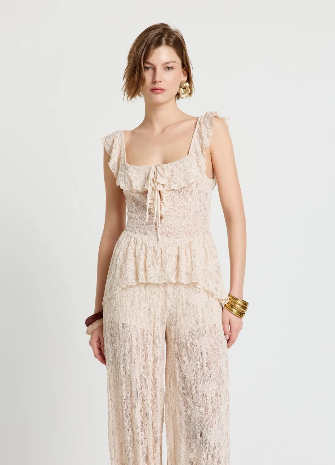 Calliope dentelle top femme volants col carré