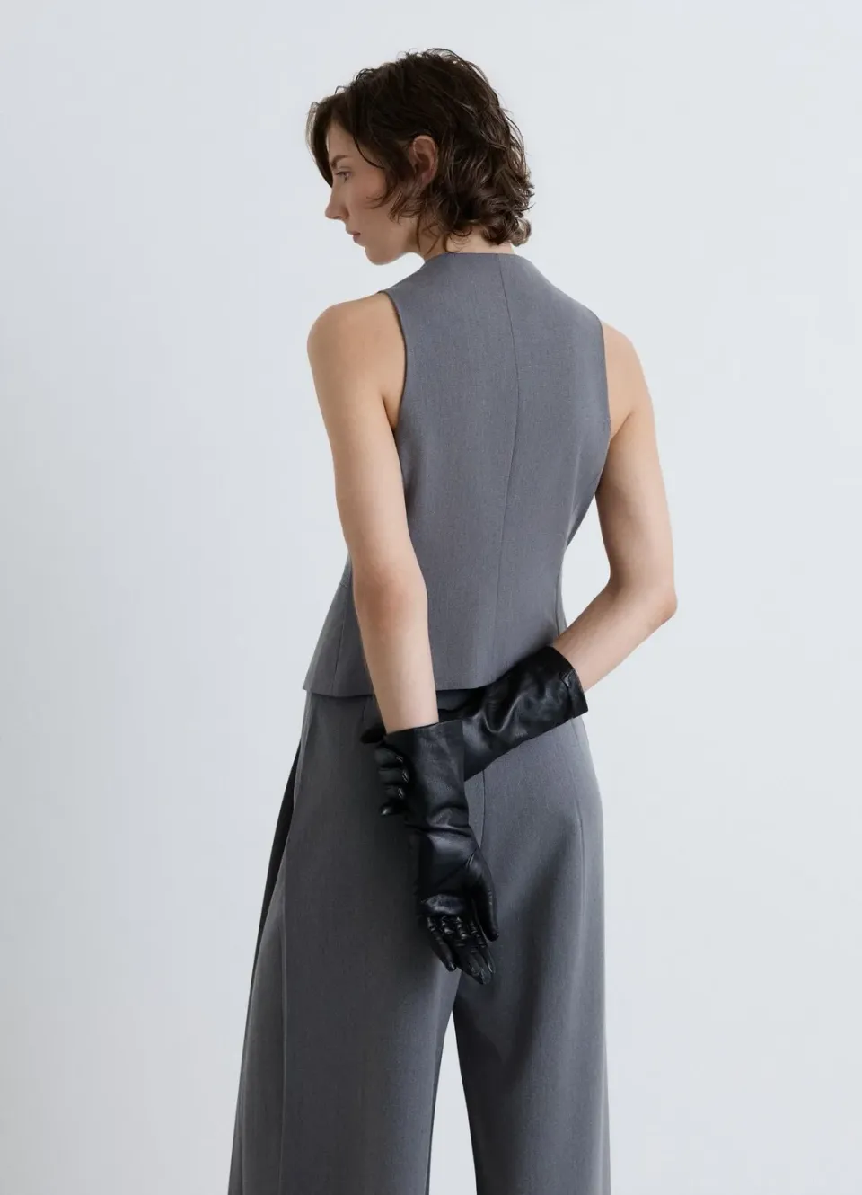 Calliope gilet uni boutons col V femme