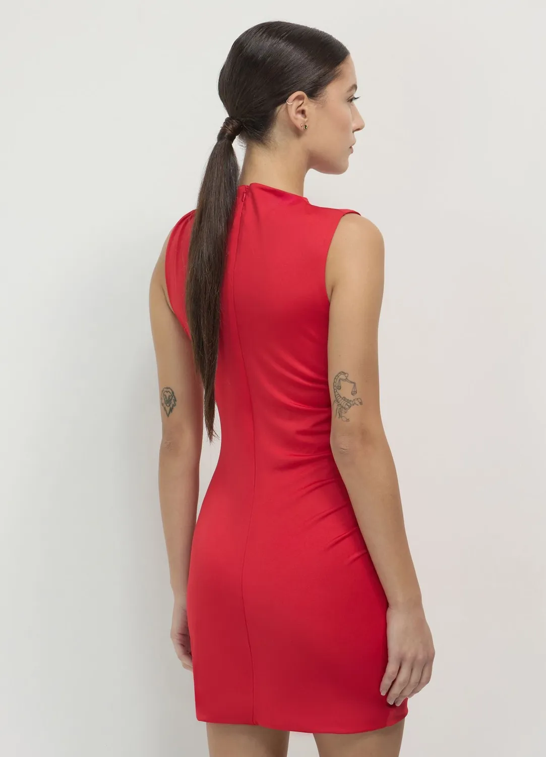 Calliope Atelier robe courte femme froncée sans manches