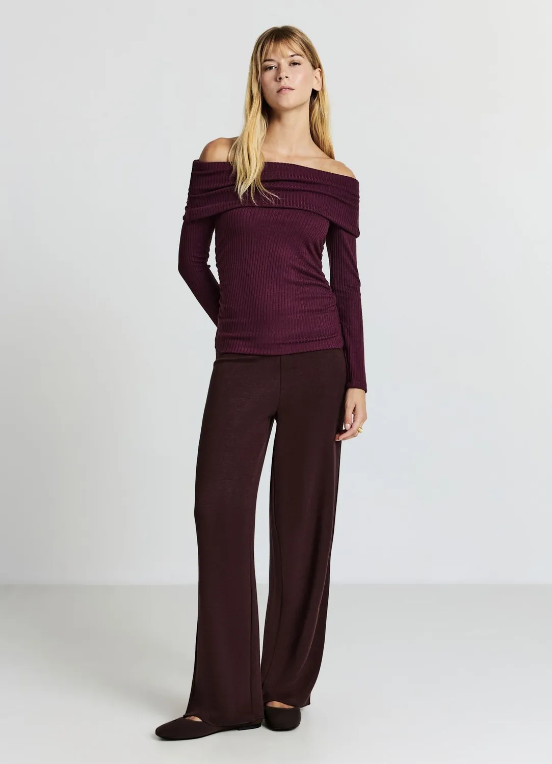 Calliope t-shirt epaules denudees cotelé femme