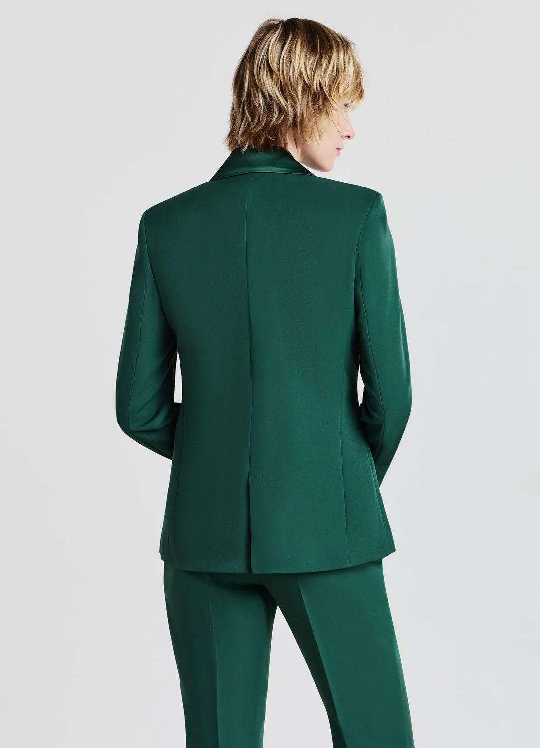 Calliope Veste double boutonnage femme satin revers