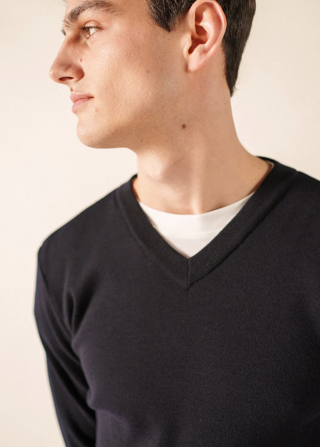 Saint James Cuirassé pull col V navy laine homme