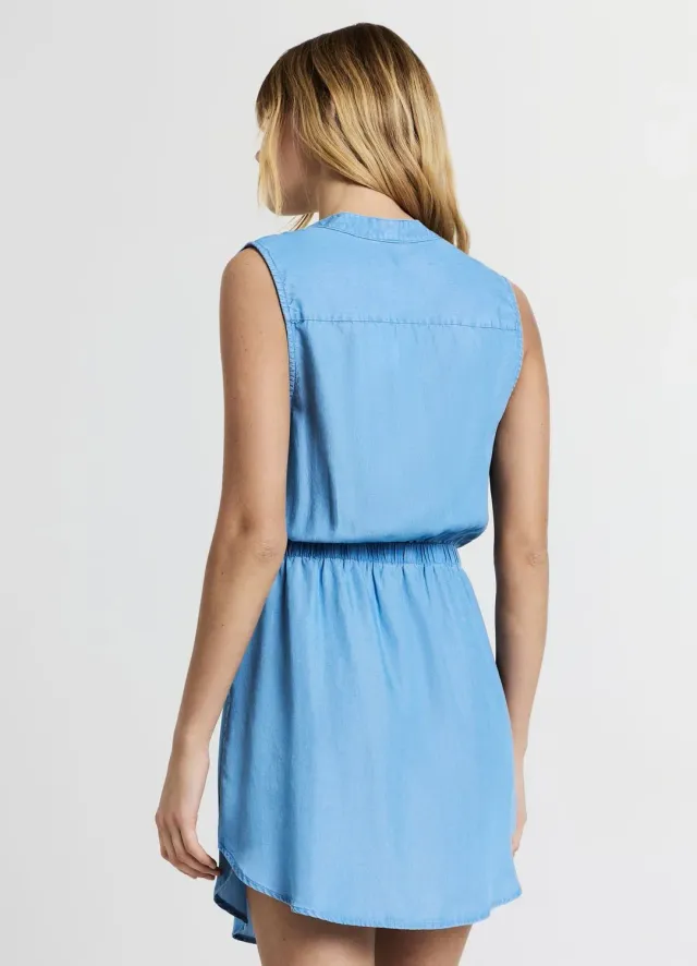 Calliope robe courte sans manches col coréen boutonnée