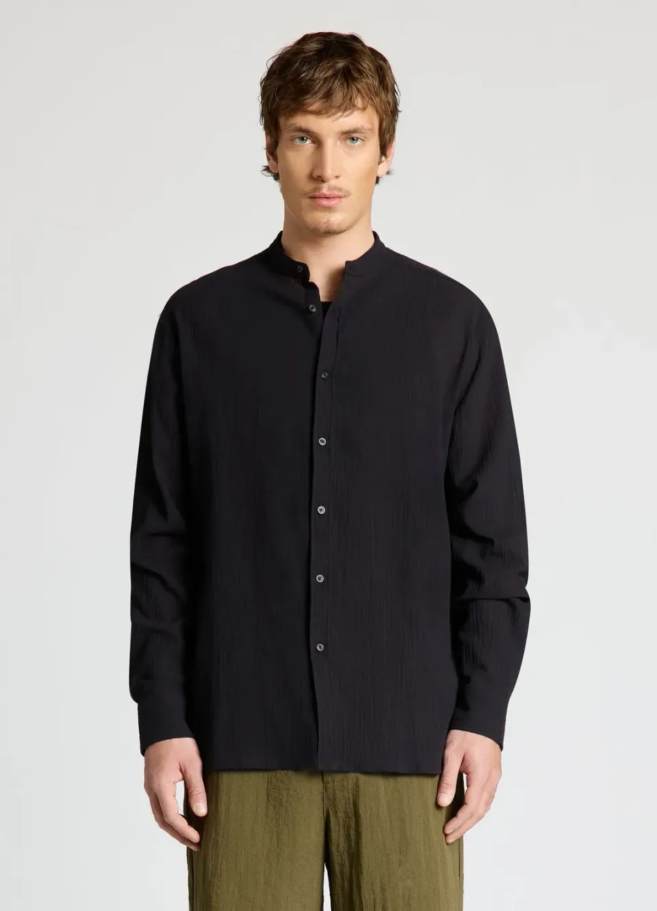 Calliope chemise homme col coréen uni manches longues