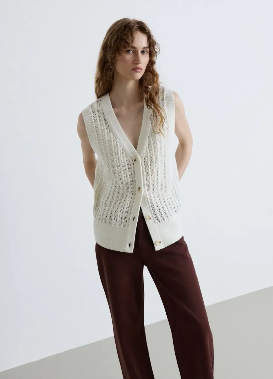 Calliope Gilet maille ajourée col V boutonné