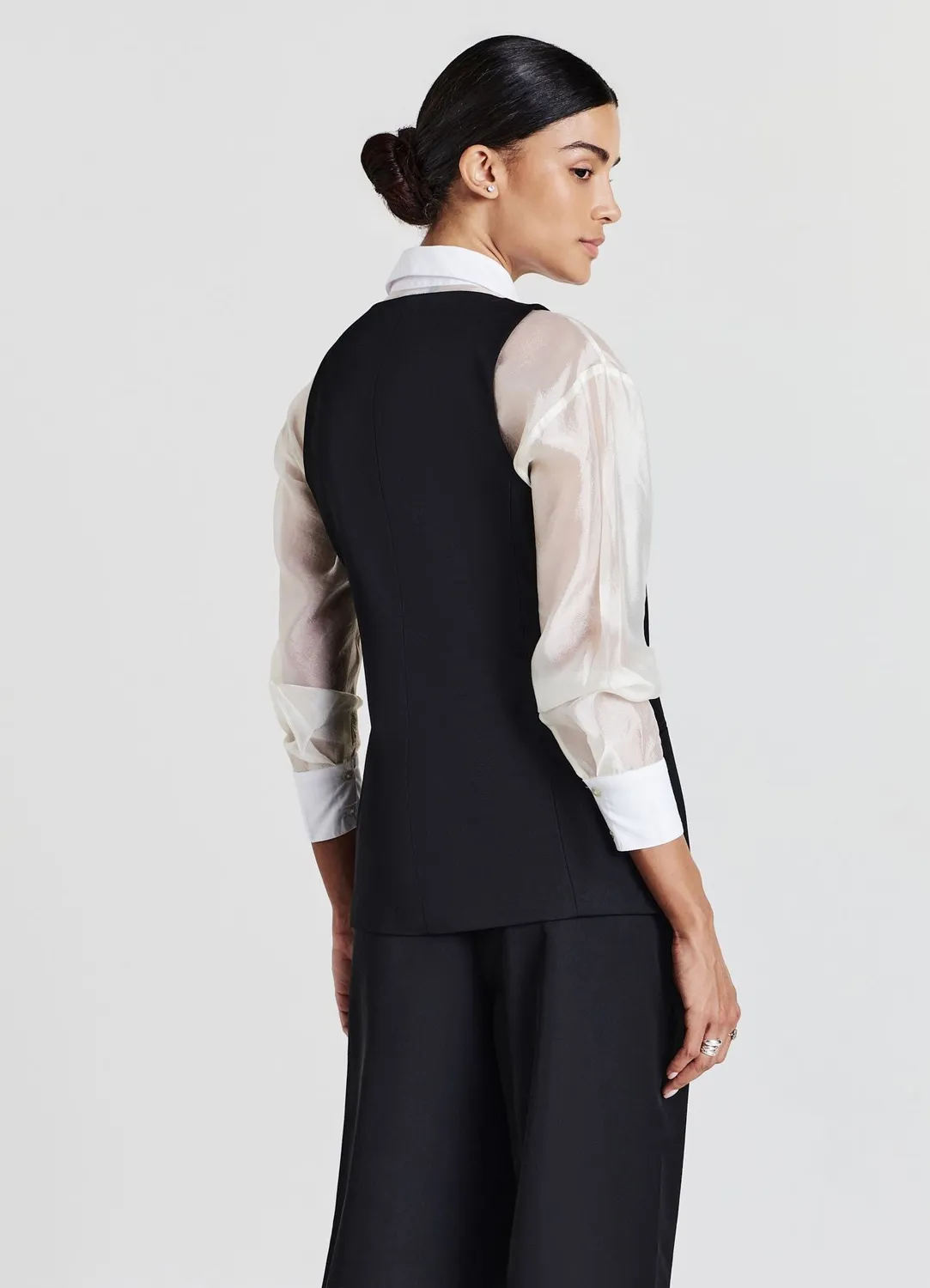 Calliope Gilet rose appliquée femme col V