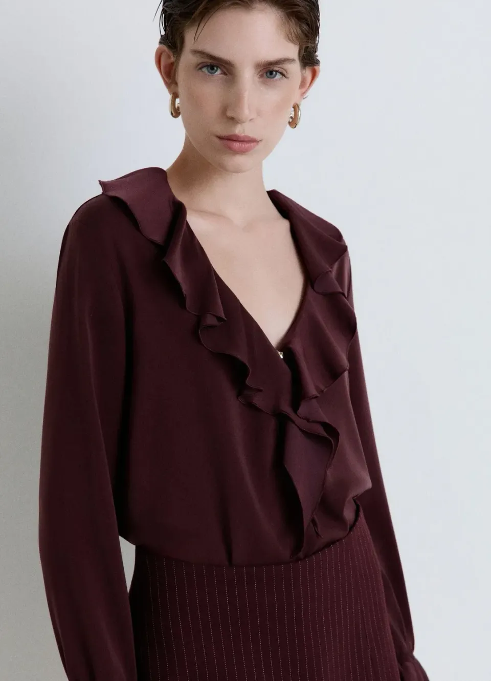 Calliope blouse volants satinée col V femme S