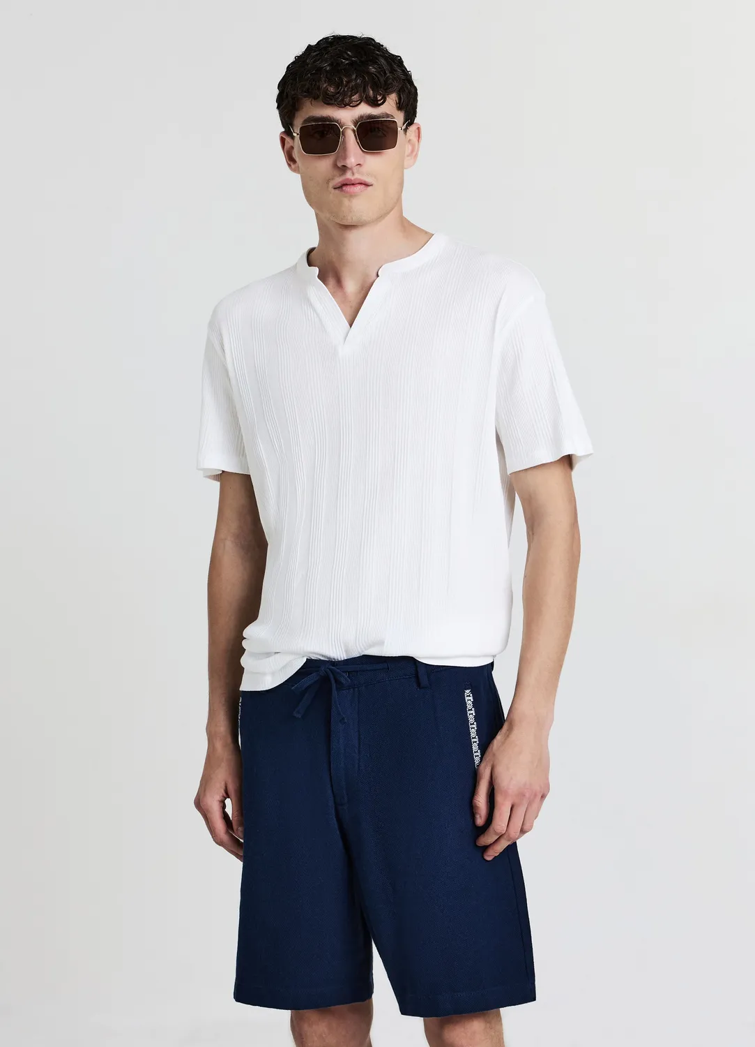 Calliope Short chino homme cordon taille broderie