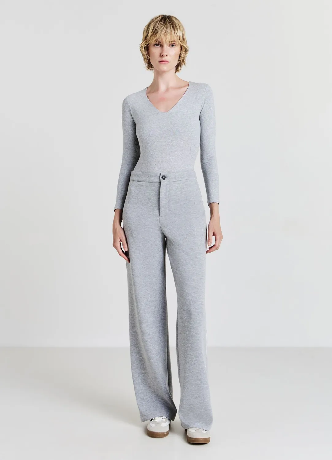 Calliope Body col V femme manches longues ajusté