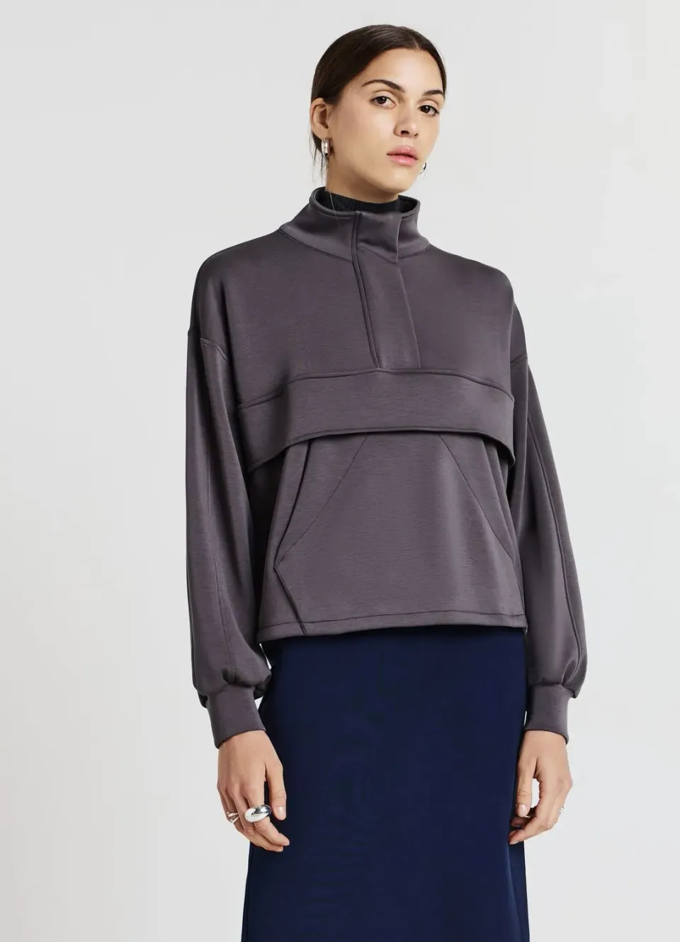 Calliope Sweat femme col montant poche kangourou