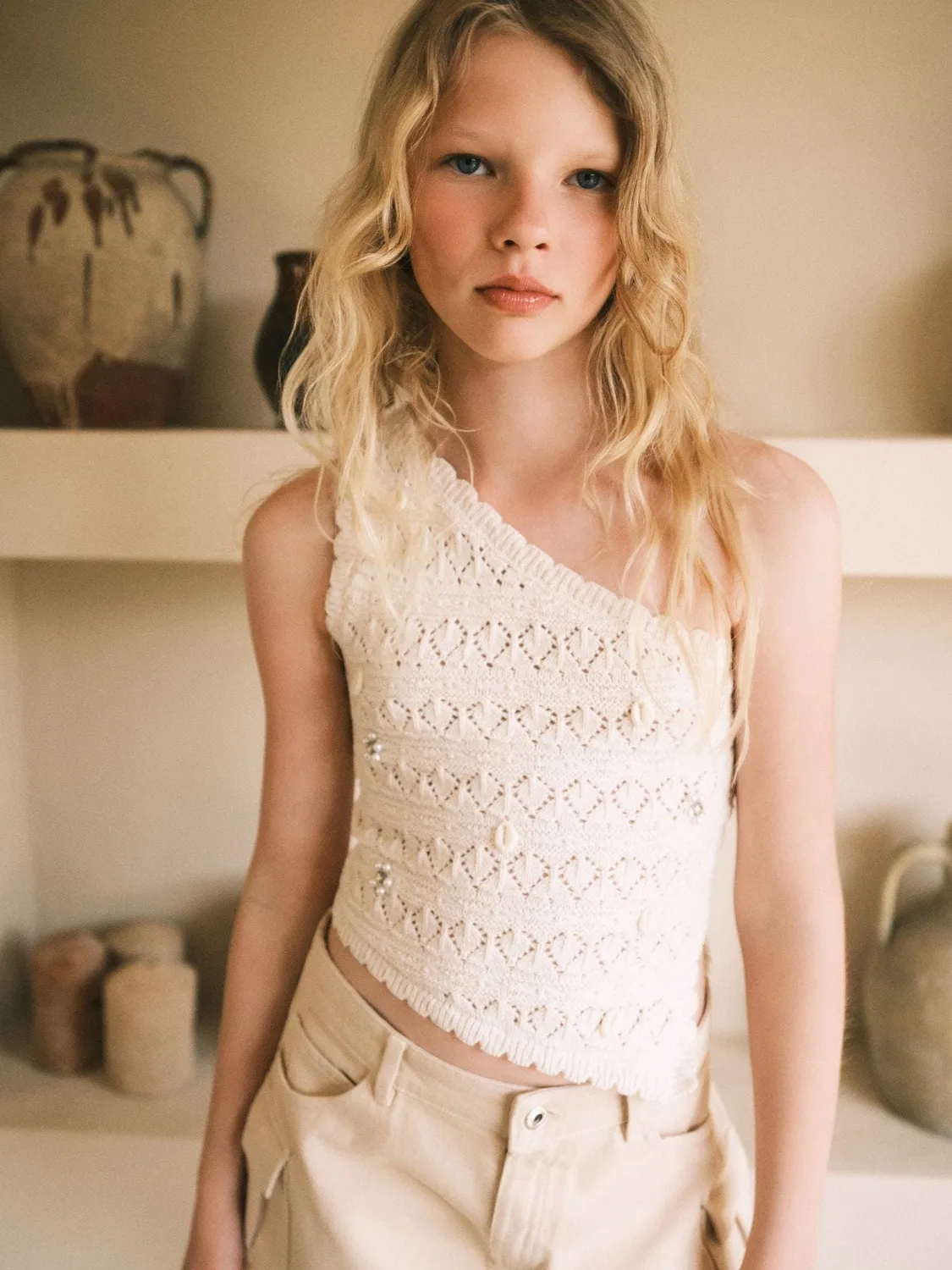Calliope Top une épaule crochet fille coquillages