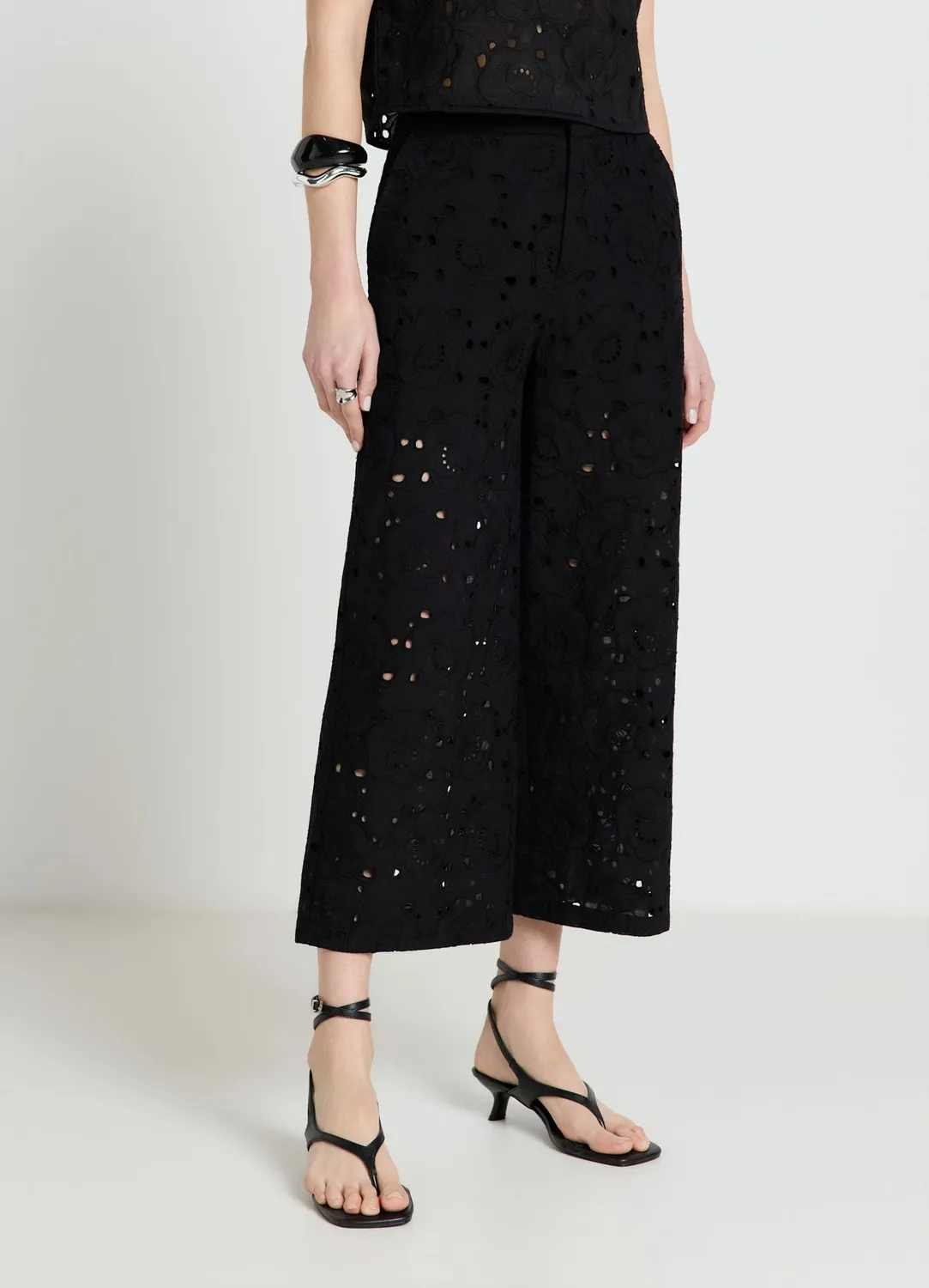 Calliope Pantalon culotte femme broderie sangallo