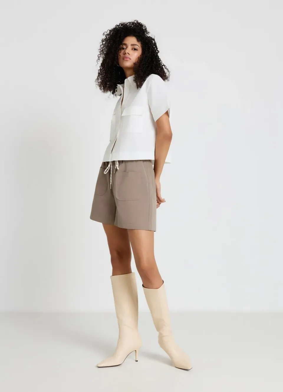 Calliope short taille haute cordon femme poches