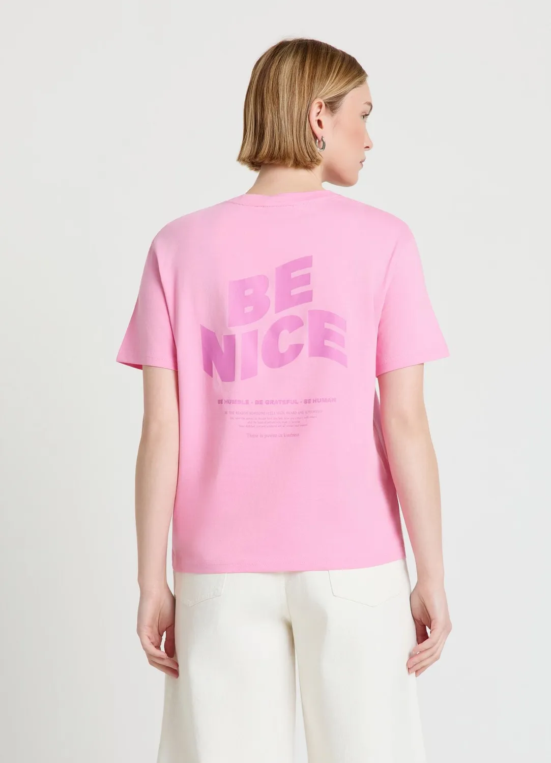 Calliope t-shirt femme écriture brodée col rond