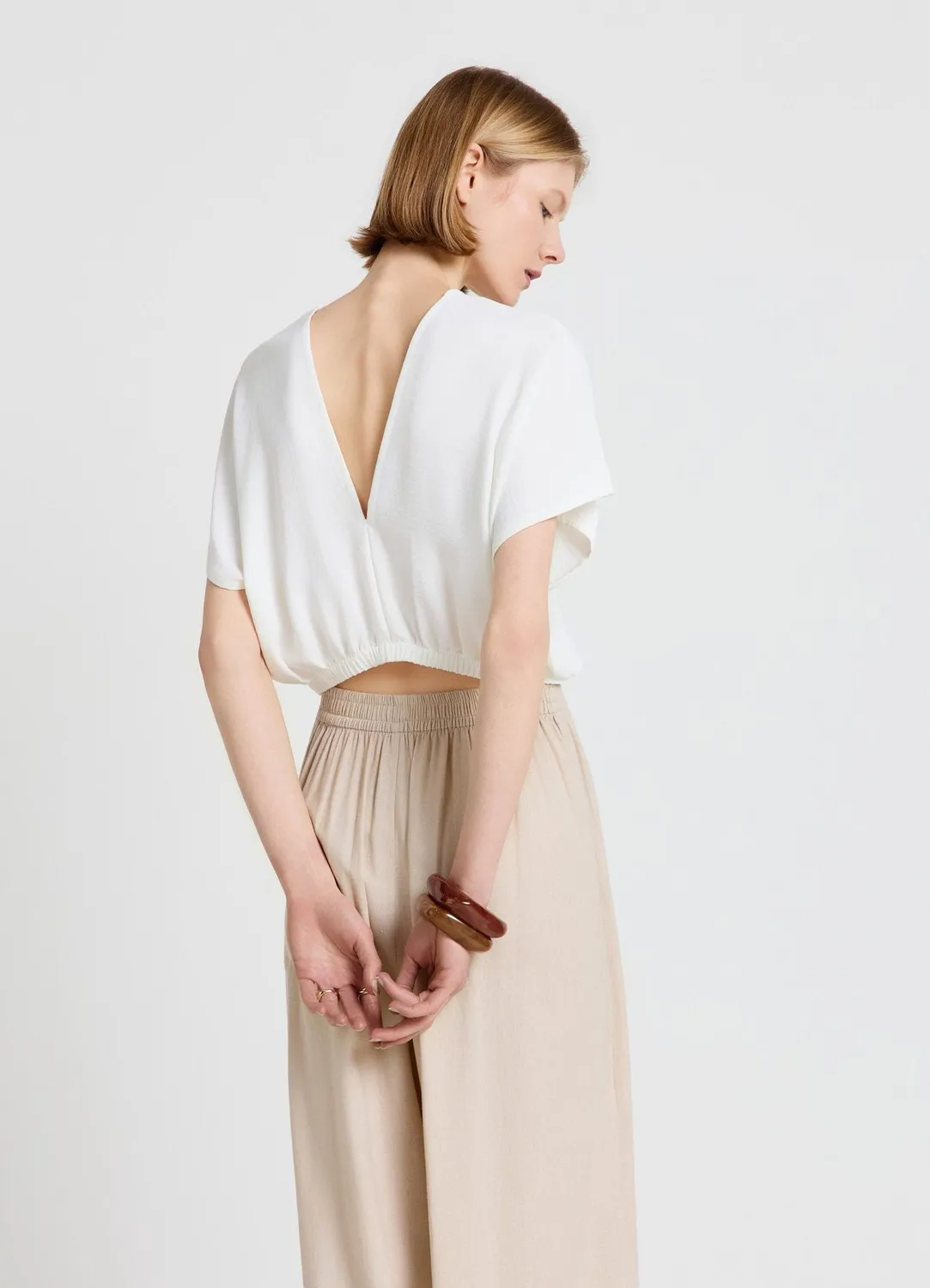 Calliope blouse col V élastiquée unie femme