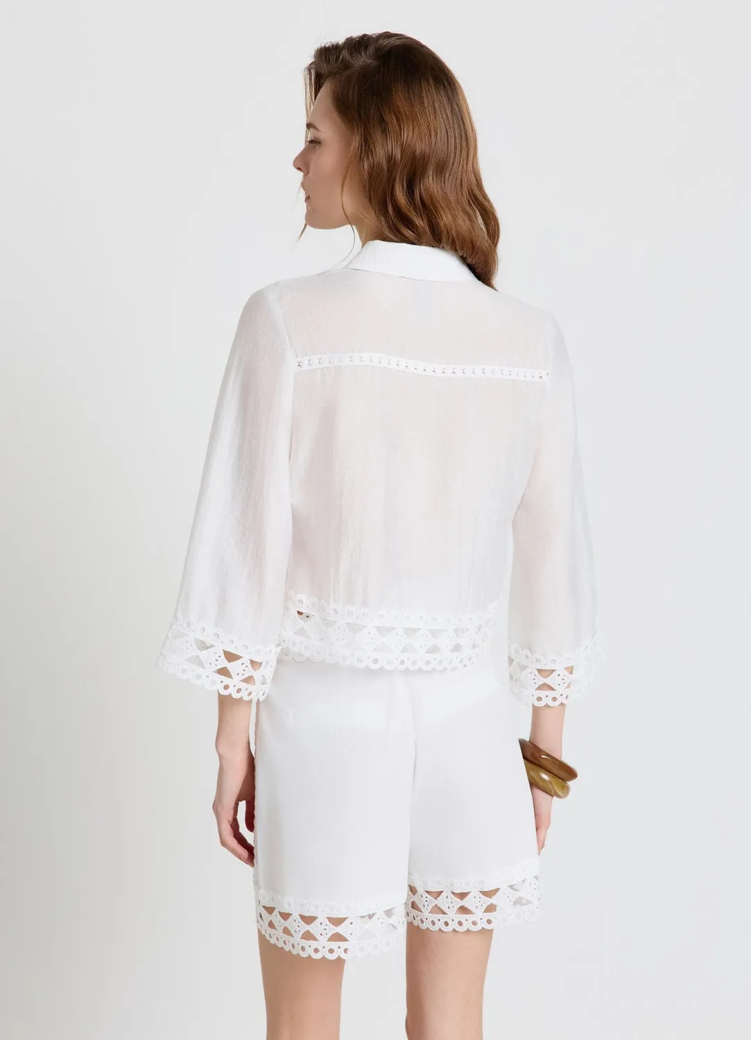 Calliope Short taille haute uni à broderies femme